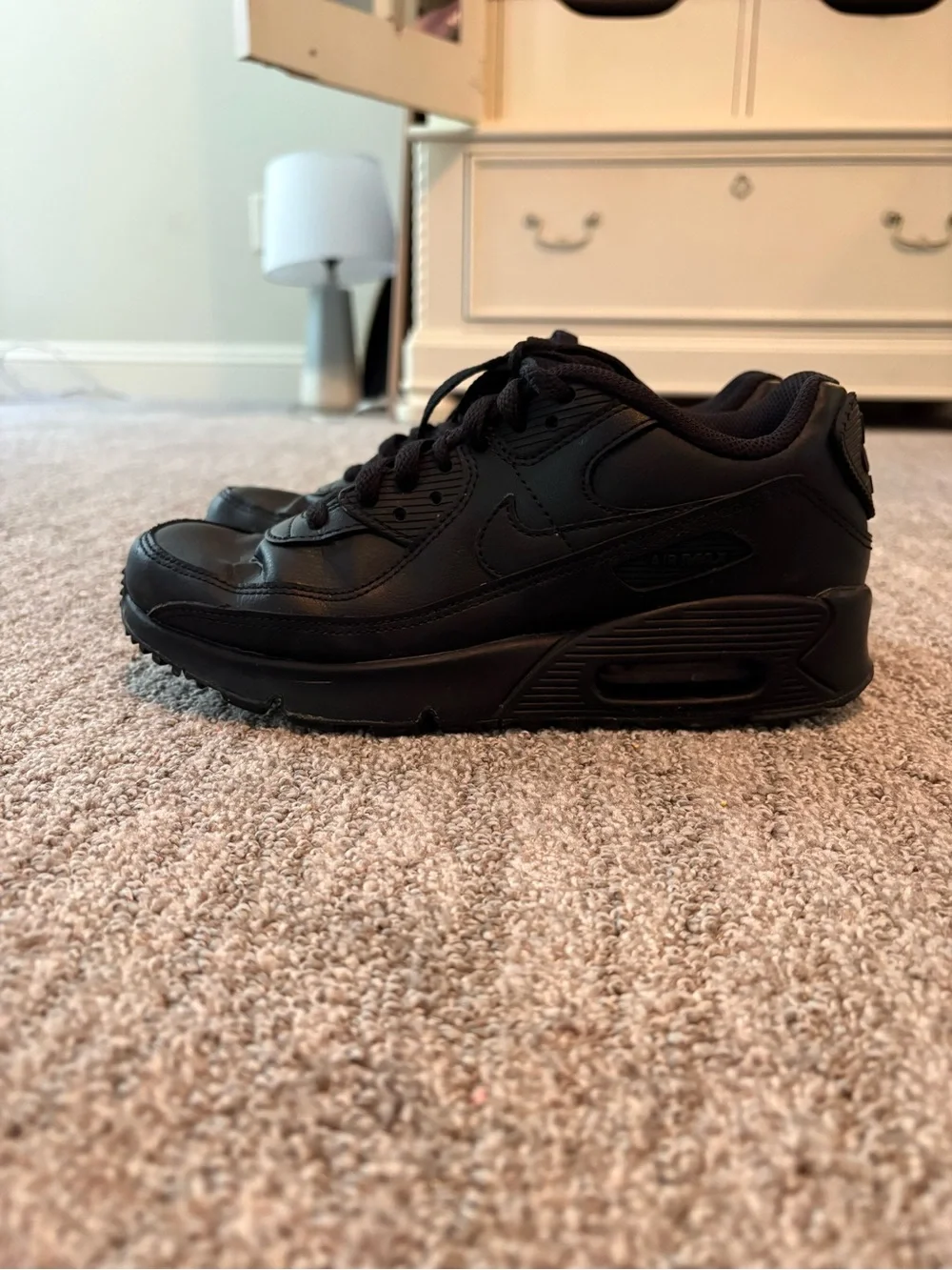 Nike Women's Black Low-Top Air Max Athletic Sneakers